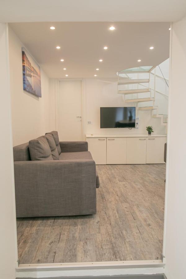 Salerno Mare E Luci Deluxe Apartment Ngoại thất bức ảnh